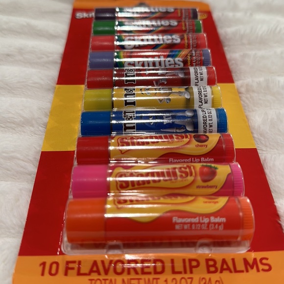 Skittles, M & M’s, Starburst 10 Flavored Lip Balms. - Picture 3 of 5